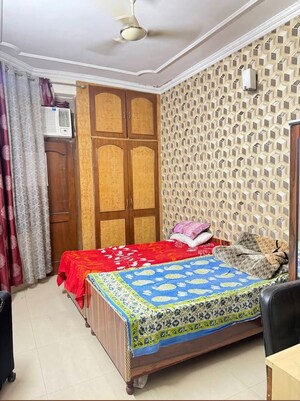Bedroom in  Pg at Sector 37 – for Rent