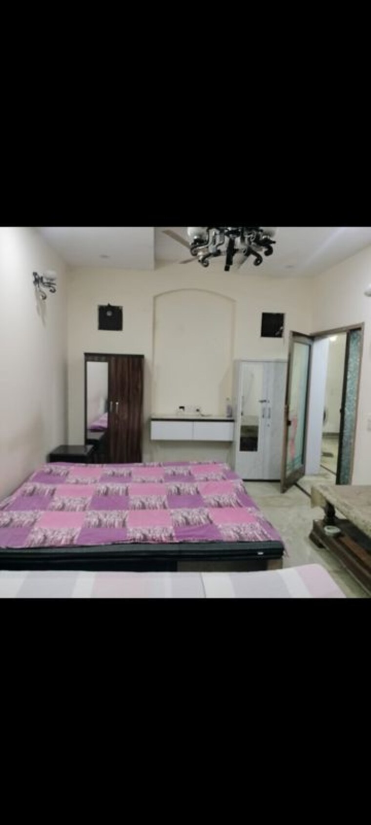 Bedroom, sector 37 Pg For Girls In Sector 37 10484083