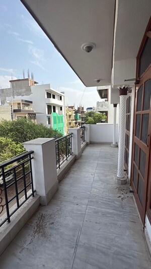 Balcony in 4 BHK Builder Floor at Sector 47 – for Rent