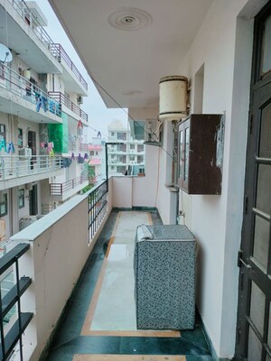 Kitchen in 2 BHK Builder Floor at Sector 47 – for Rent