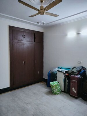Room in 2 BHK Builder Floor at Sector 47 – for Rent