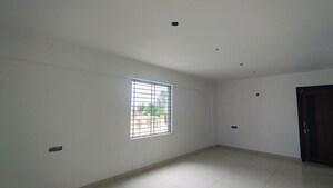 2 BHK Apartment For Sale in High Grounds