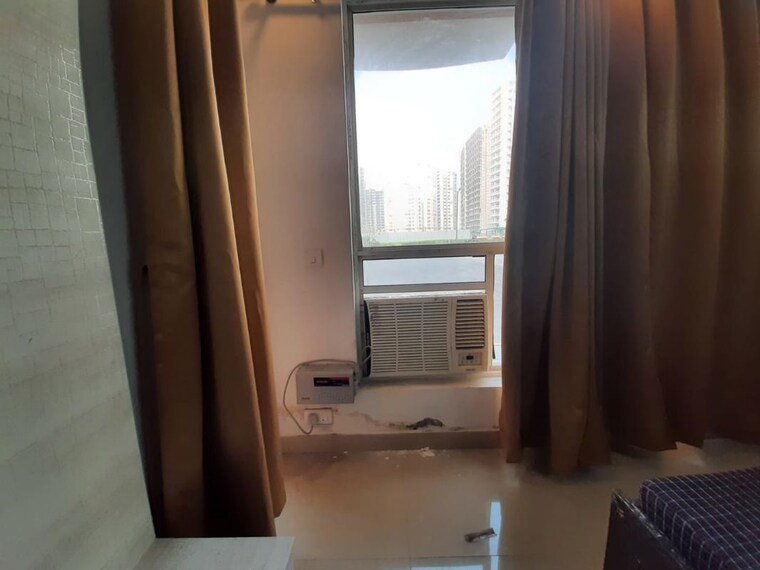 Living Room, logix-blossom-zest 1 RK 494 Sq.Ft. Apartment In Sector 143 Noida 10484140