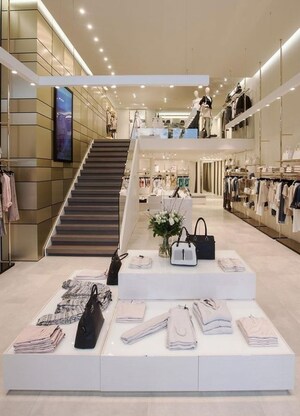  Showroom For Rent in Goldwins