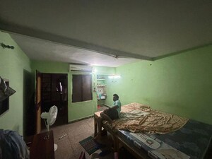 2 BHK Builder Floor For Rent in Sector 82