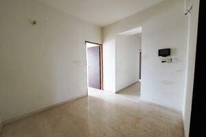 Room in 3 BHK Apartment at Ellisbridge – for Sale