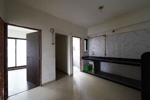 Room in 3 BHK Apartment at Ellisbridge – for Sale
