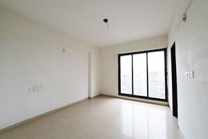 Room in 3 BHK Apartment at Ellisbridge – for Sale