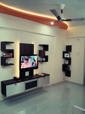 Living Room in 2 BHK Apartment at Mayur Colony – for Rent