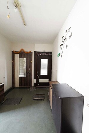 Living Room in 3.5 BHK Apartment at Ellisbridge – for Sale