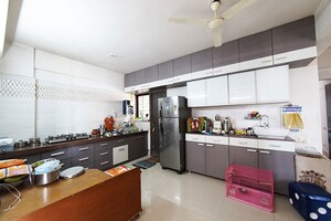 Kitchen in 3.5 BHK Apartment at Ellisbridge – for Sale