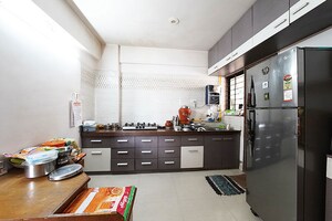 Kitchen in 3.5 BHK Apartment at Ellisbridge – for Sale