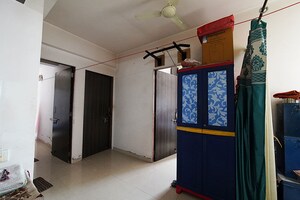 Bedroom in 3.5 BHK Apartment at Ellisbridge – for Sale