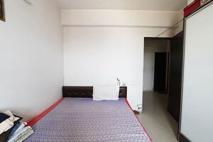 Bedroom in 3.5 BHK Apartment at Ellisbridge – for Sale
