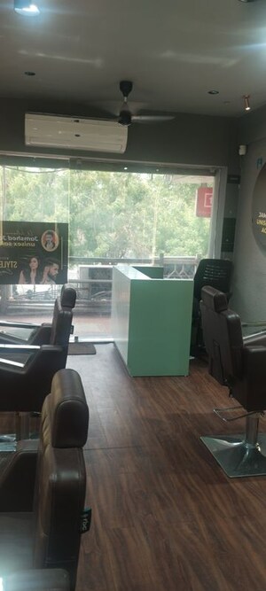  Shop For Rent in Vastrapur