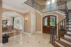 Building Lobby in 6+ BHK Independent House at Sector 14 – for Sale