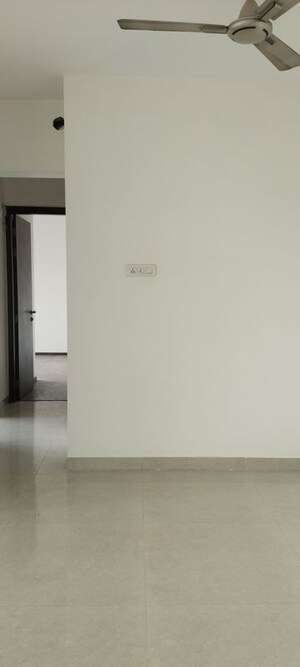Dining area in 2 BHK Apartment at Sheth Montana, Mulund West – for Rent