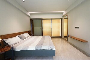 Bedroom in 3 BHK Apartment at Ellisbridge – for Sale