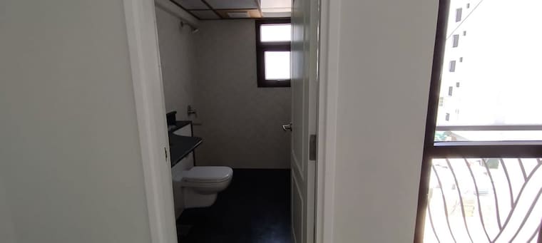 Bathroom, centreo 3 Bedroom 1700 Sq.Ft. Apartment In Kanakapura Road Bangalore 10484388