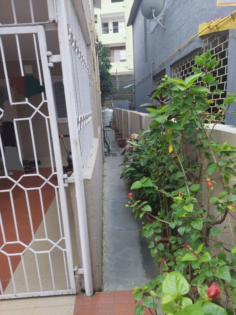 Balcony, morabadi 2 Bedroom 1600 Sq.Ft. Builder Floor In Morabadi Ranchi 10484408