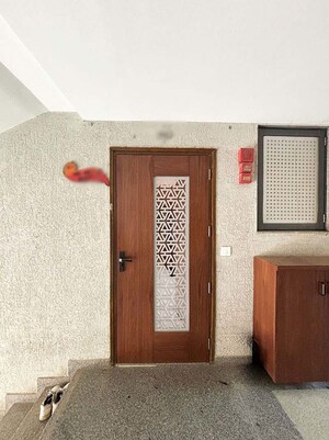 Furnished Amenities in 2 BHK Apartment at Ellisbridge – for Sale