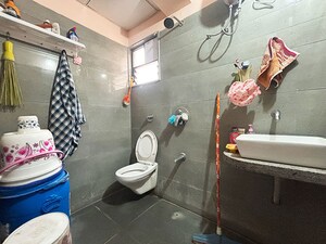 Team Area in 2 BHK Apartment at Ellisbridge – for Sale