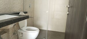 Attached Bathroom in 2 BHK Apartment at Kalpataru Elitus, Mulund West – for Sale