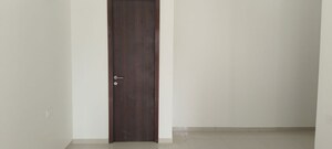 Master Bedroom in 2 BHK Apartment at Kalpataru Elitus, Mulund West – for Sale