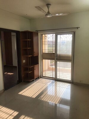 Room in 2 BHK Apartment at Sector 16 A – for Rent