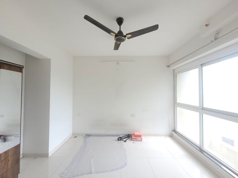 Bathroom, godrej-emerald 1.5 Bedroom 700 Sq.Ft. Apartment In Ghodbunder Road Thane 10484421