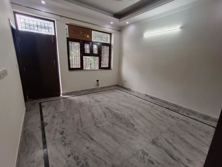 Room, panchsheel park 4 Bedroom 500 Sq.Yd. Builder Floor In Panchsheel Park Delhi 10484454