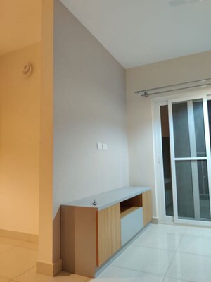 Room in  Apartment at Shriram Luxor, Hennur Road – for Rent