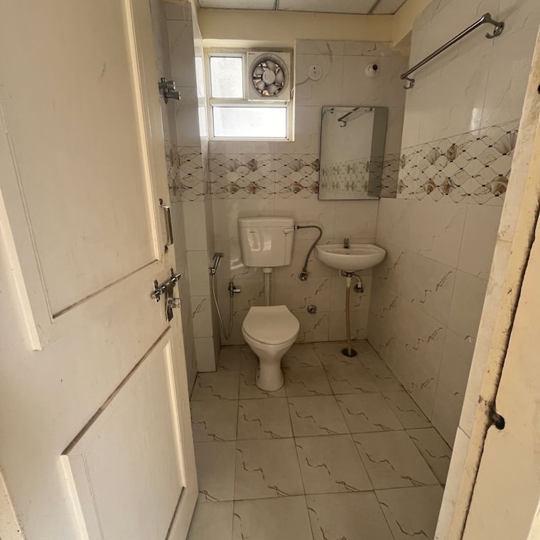 Bathroom, bais godam 2 Bedroom 1500 Sq.Ft. Apartment In Bais Godam Jaipur 10484474