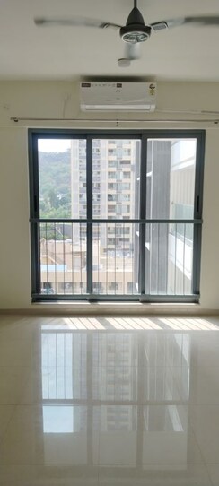 2 BHK Apartment For Rent in Kalpataru Elitus