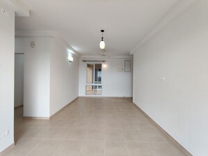 Room in  Apartment at Bhartiya Nikoo Homes Phase 2, Thanisandra Main Road – for Rent