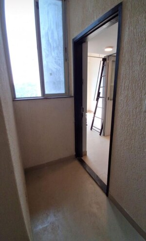 Room in 1.5 BHK Apartment at Sai Amit Apartment, Andheri West – for Rent