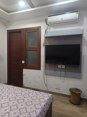 Furnished Amenities in 3 BHK Apartment at Sector 99 – for Rent