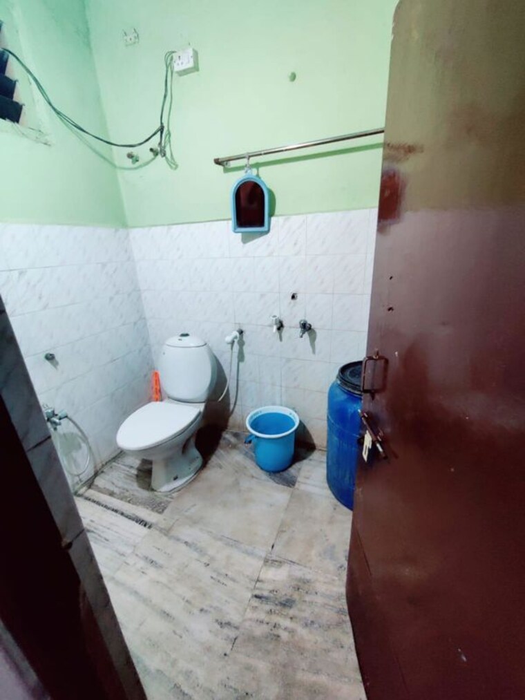 Bathroom, sri-kalki-gardens 3 Bedroom 1200 Sq.Ft. Apartment In Miyapur Hyderabad 10484587