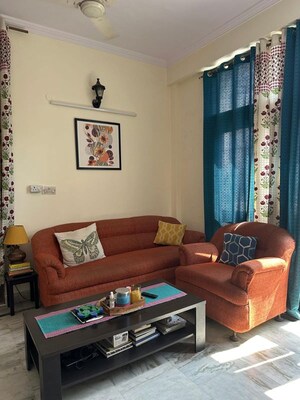 Living Room in 2 BHK Builder Floor at Panchsheel Park – for Rent