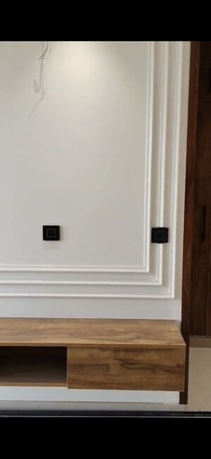 Room in 3 BHK Builder Floor at BPTP District 3, Sector 85 – for Rent