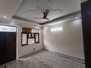 Room in 2 BHK Builder Floor at Panchsheel Park – for Rent