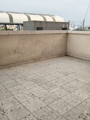 Balcony in 3.5 BHK Apartment at Metropark Park View Apartments, Sector 61 – for Rent