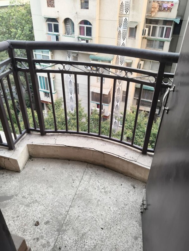 Balcony, metropark-park-view-apartments 3.5 Bedroom 1550 Sq.Ft. Apartment In Sector 61 Noida 10484660