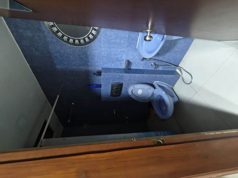 Attached Bathroom, nirmal-house 2 Bedroom 950 Sq.Ft. Apartment In Andheri East Mumbai 10484681