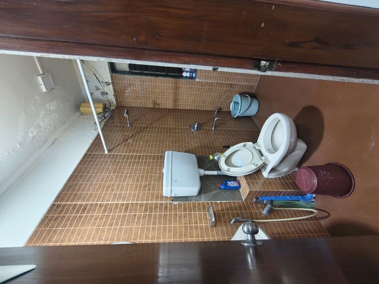 Bathroom, nirmal-house 2 Bedroom 950 Sq.Ft. Apartment In Andheri East Mumbai 10484681