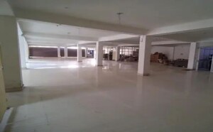  Showroom For Rent in Park Street