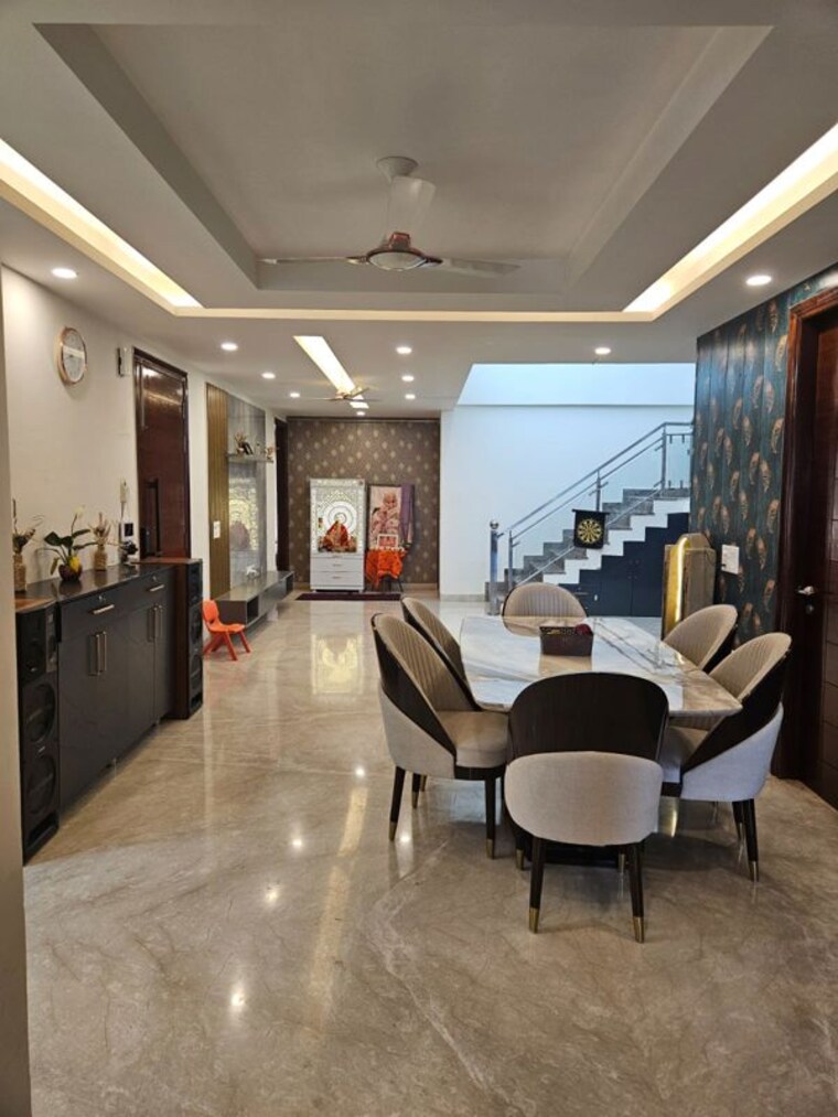 Living Room, palam vihar 4 Bedroom 300 Sq.Yd. Builder Floor In Palam Vihar Gurgaon 10484751