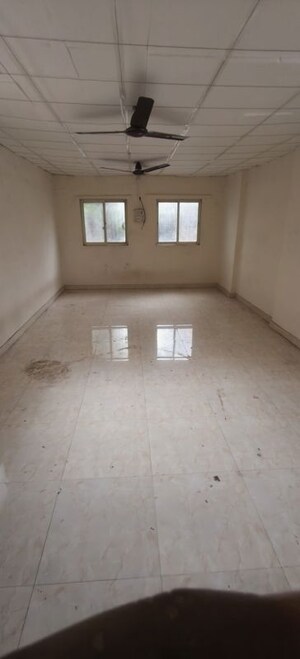 Room in  Warehouse at Chatrapati Shivaji Raje Complex, Kandivali West – for Rent