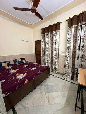 Bedroom in 2 BHK Builder Floor at Subhash Nagar – for Rent