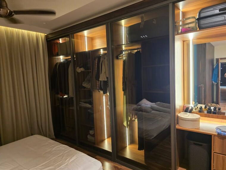 Gym, l-t-raintree-boulevard-phase-2 3 Bedroom 2000 Sq.Ft. Apartment In Hebbal Bangalore 10484781
